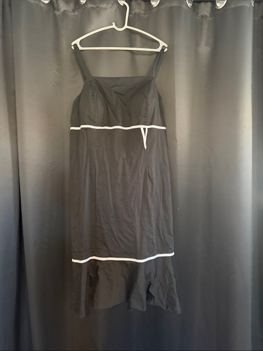 madison leigh Black Midi Dress with White Trim